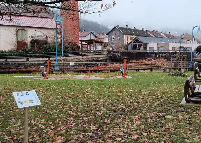 2 Chambres, Max 6 Pers, Proche Des Stations, Centre-ville - Fr-1-589-666 * Cornimont